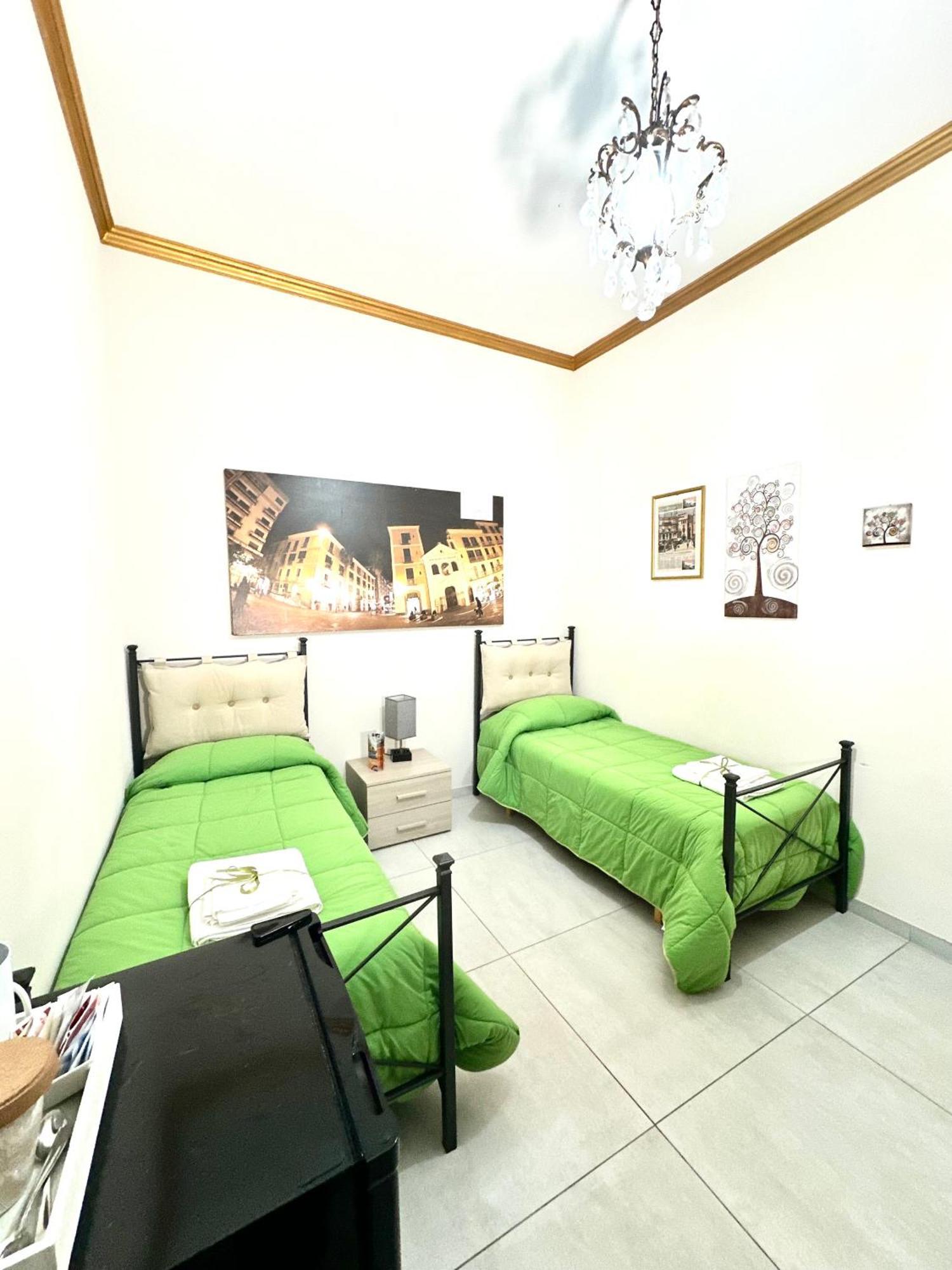 Tuttoincentro Bed & Breakfast Salerno Ngoại thất bức ảnh